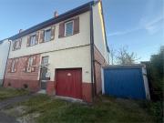 Renovierungsbedürftiges Mehrfamilienhaus in Trossingen