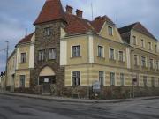 Renovierungsbedürftiges Zinshaus plus Baugrund in Zwettl