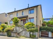 Renovierungstraum am Hang – mit Garten, Balkon und Weitsicht