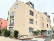 Rent a 3 rooms apartment in Root