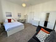 Rent Inc All Bills Short Let 3 Bedrooms in W11