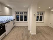 Rent Includes Bills * 1 Bed Flat Chessington