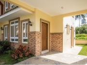 RENT NOW – 2 Bedrooms Located at a Golf Gated Community...