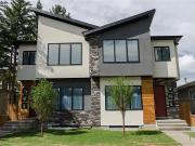 Rent reduced Inner City 2 bedroom 1 bath legal suite