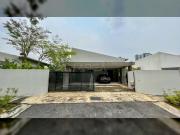 Rent This Stunning 3 Storey Bungalow in a Quiet Neighborhood