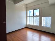 Rent to own studio condo unit for sale in Paseo De Roces...