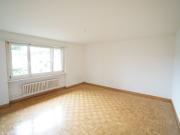 RENT WITHOUT DEPOSIT – Bright 4 room apartment with a...