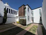 RENTA Álamos 3era Sección. Casa con estudio, 4...