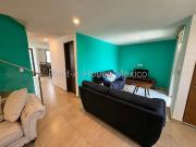 RENTA Altos de Juriquilla. Casa amueblada con cuarto de...