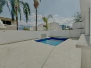 RENTA amplia Casa con alberca