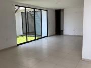 Renta amplia casa en Puerta Madero