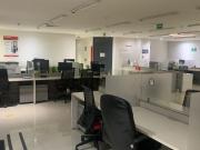 Renta Amplias Oficinas de Distintos Tamaños en Col....