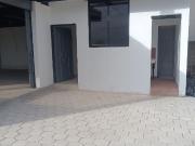 RENTA BODEGA TUMBACO