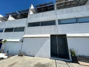 Renta Casa 3r 2.5b 3 pisos