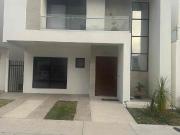 RENTA CASA ALTOS JURIQUILLA