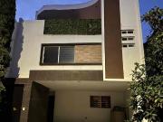 RENTA Casa amueblada en Priv. Anahuac sect. Frances en...