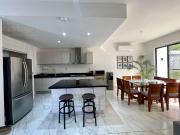 RENTA Casa amueblada en Privada M?laga Playa del Carmen...