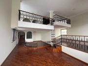 Renta Casa Comercial u Oficinas Rumipamba Quito