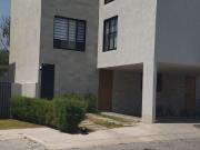 RENTA CASA COMO NUEVA TOTALMENTE AMUEBLADA PRIVADA QUERETARO