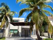 Renta Casa con Muelle en Isla Dorada, Cancún