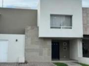 RENTA CASA CONDOMINIO VILLAS DE SANTA FE QUERETARO