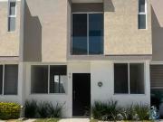 Renta casa coto 5 Arrayanes Habitad 2,Col. Luna Bosque,...