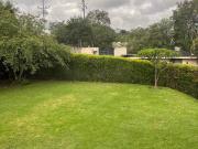 Renta casa de 4 dormitorios contemporánea en conjunto...