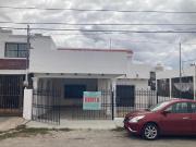 Renta Casa De 4 Recamaras En Excelente Zona Bien...