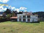RENTA CASA EN ACATITLAN, VALLE DE BRAVO CASA LOS BALCONES