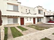 RENTA CASA EN BOSQUES DEL PARAISO