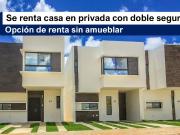 Renta casa en Canc?n con excelente ubicaci?n y ?reas comunes