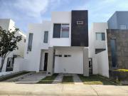 RENTA CASA EN CASTELLO JURIQUILLA SANTA FE QUERÉTARO