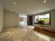 RENTA CASA EN CONDOMINIO A 5 MINS DE PLAZA ARTZ?