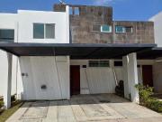 RENTA CASA EN COTO REAL II, COL. JARDIN REAL, ZAPOPAN,...