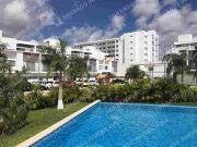 Renta casa en privada sobre Av huayacan con amenidades