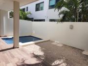 RENTA CASA EN RESIDENCIAL AQUA CON ALBERCA LUJO Y COMODIDAD