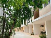 Renta Casa en Temozon Norte Merida tipo Townhouse