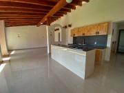 RENTA CASA EN VALLE DE BRAVO DOS CASAS GEMELAS