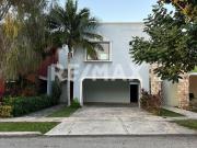 Renta Casa LAS FINCAS 3 recámaras Temozón Norte en...