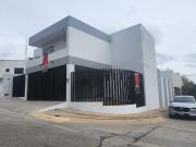 Renta casa nueva Bosques del Refugio