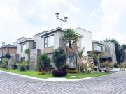 Renta casa premium en Metepec con cine y gimnasio