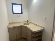 Casa en Venta en El Refugio para Inversionista