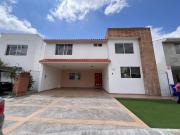 RENTA CASA RESIDENCIAL CLUB DE GOLF LA LOMA INCLUYE...