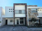 Renta Casa Semi Amueblada en Santa Bárbara, Torreón,...