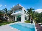 RENTA CASA SIN MUEBLES EN ISLA DORADA, MUELLE INCLUIDO