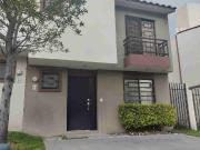 Renta Casa en Dos Valles de 3 Recámaras Alberca