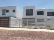 RENTA CASAS JURIQUILLA QUERETARO CUMBRES DEL LAGO POM AA