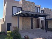 Renta Casas Premium | Altozano Queretaro Cond. Cañada|...