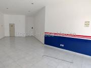 RENTA. Cumbres de Juriquilla Local comercial de 54...