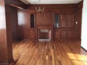 Renta de amplio departamento atrás del Britania $15,000